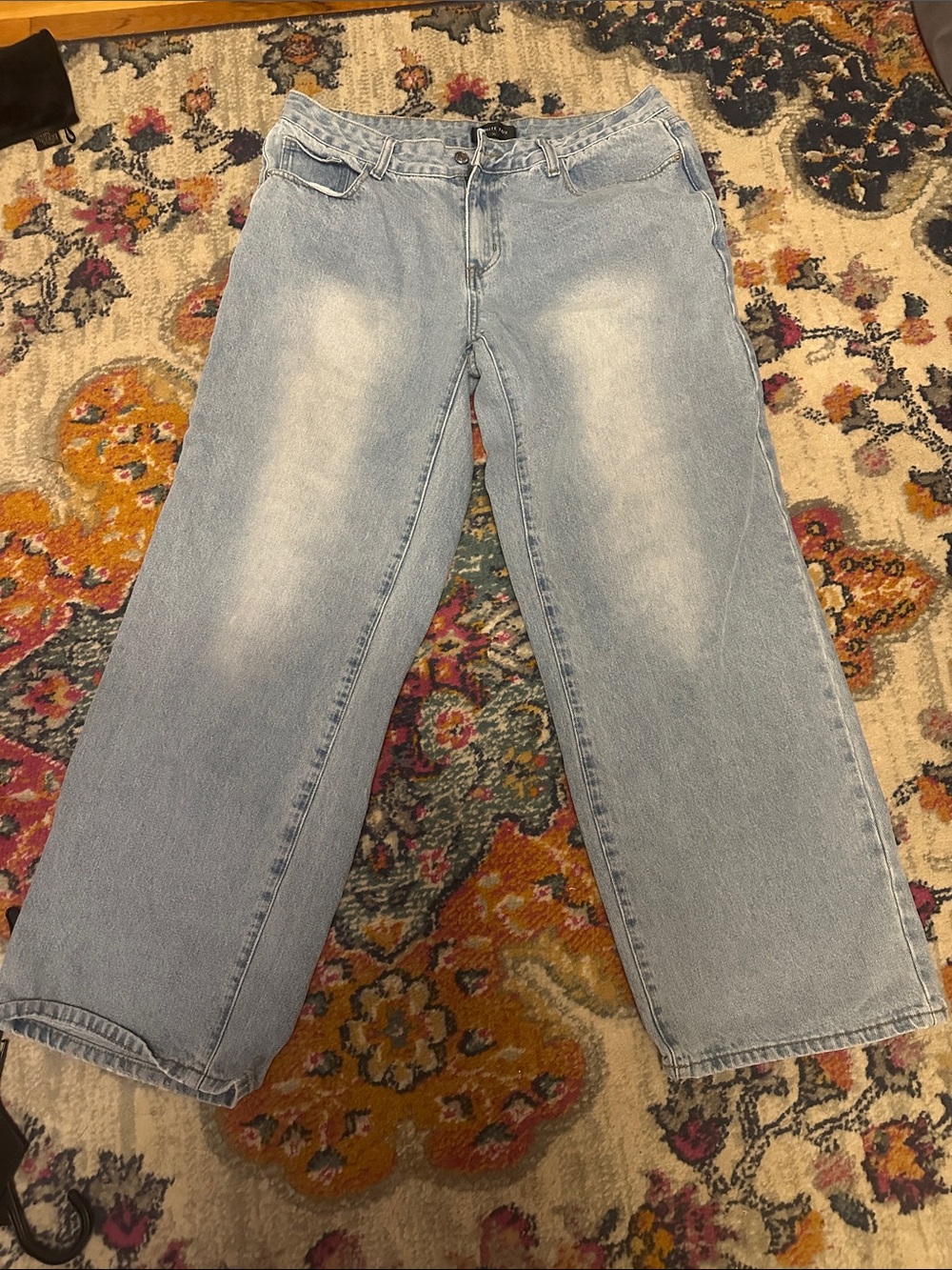 Light Wash women’s white fox Jeans - Baggy Boyfriend